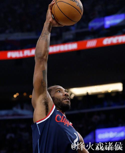 伤口上撒盐！卡姆-斯潘塞对阵快船砍下27分，创职业生涯新高